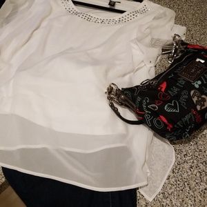 Alfani Woman Top Flowy w Jeweled neckline 2X  C020